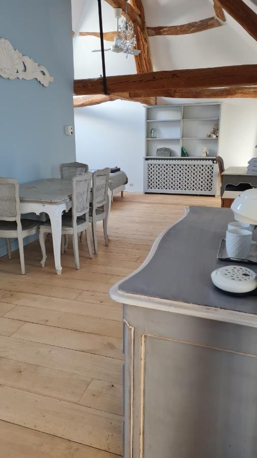 Belle Suite Dans Corps De Ferme - Logement Alicia Villiers-sous-Grez Exterior photo