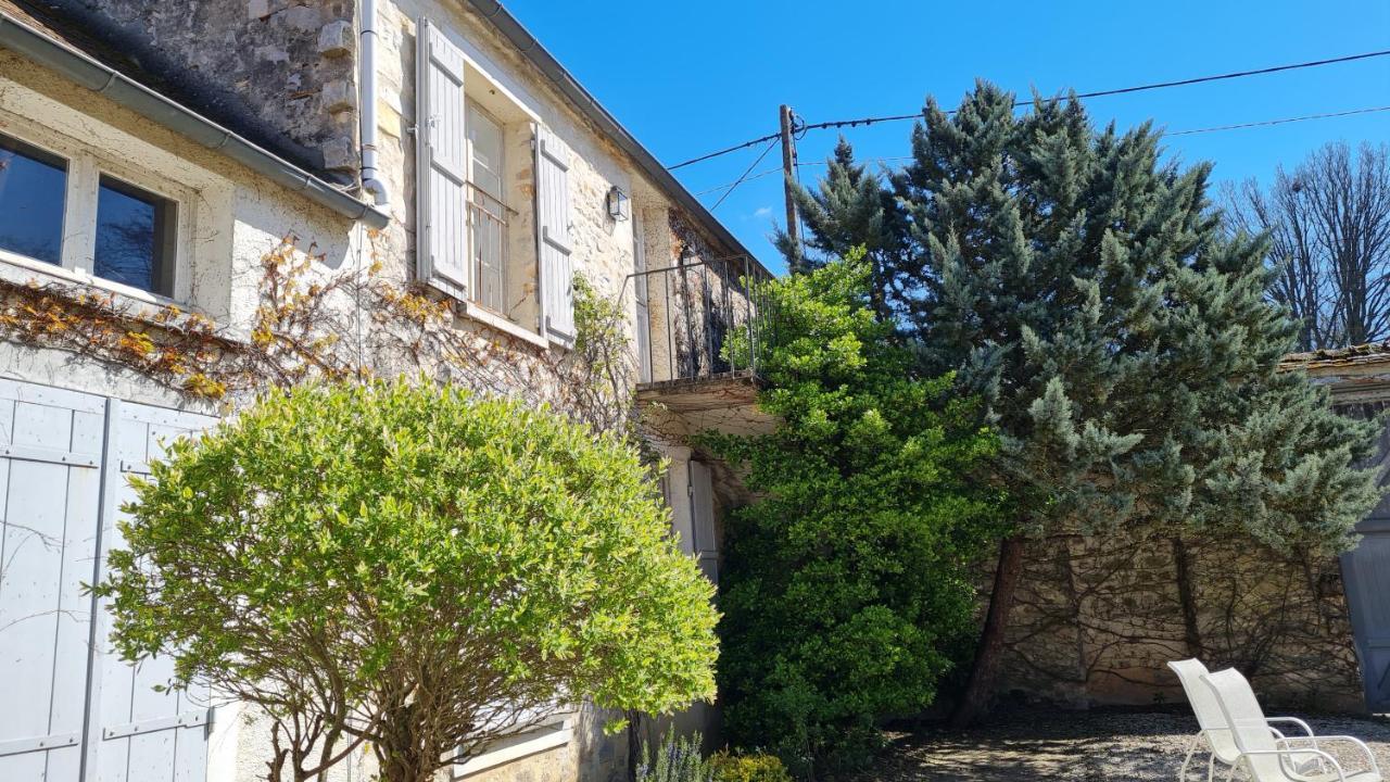 Belle Suite Dans Corps De Ferme - Logement Alicia Villiers-sous-Grez Exterior photo