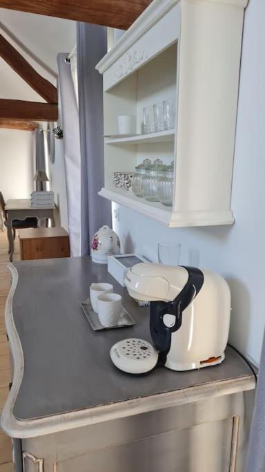 Belle Suite Dans Corps De Ferme - Logement Alicia Villiers-sous-Grez Exterior photo