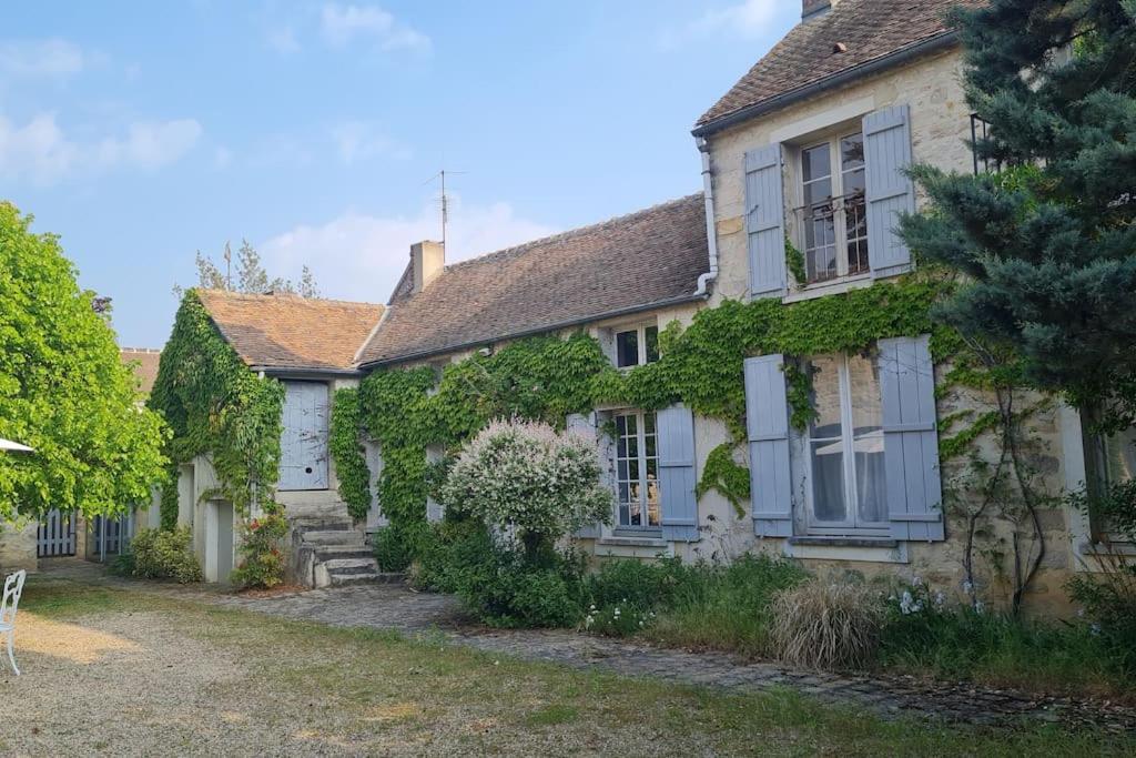 Belle Suite Dans Corps De Ferme - Logement Alicia Villiers-sous-Grez Exterior photo